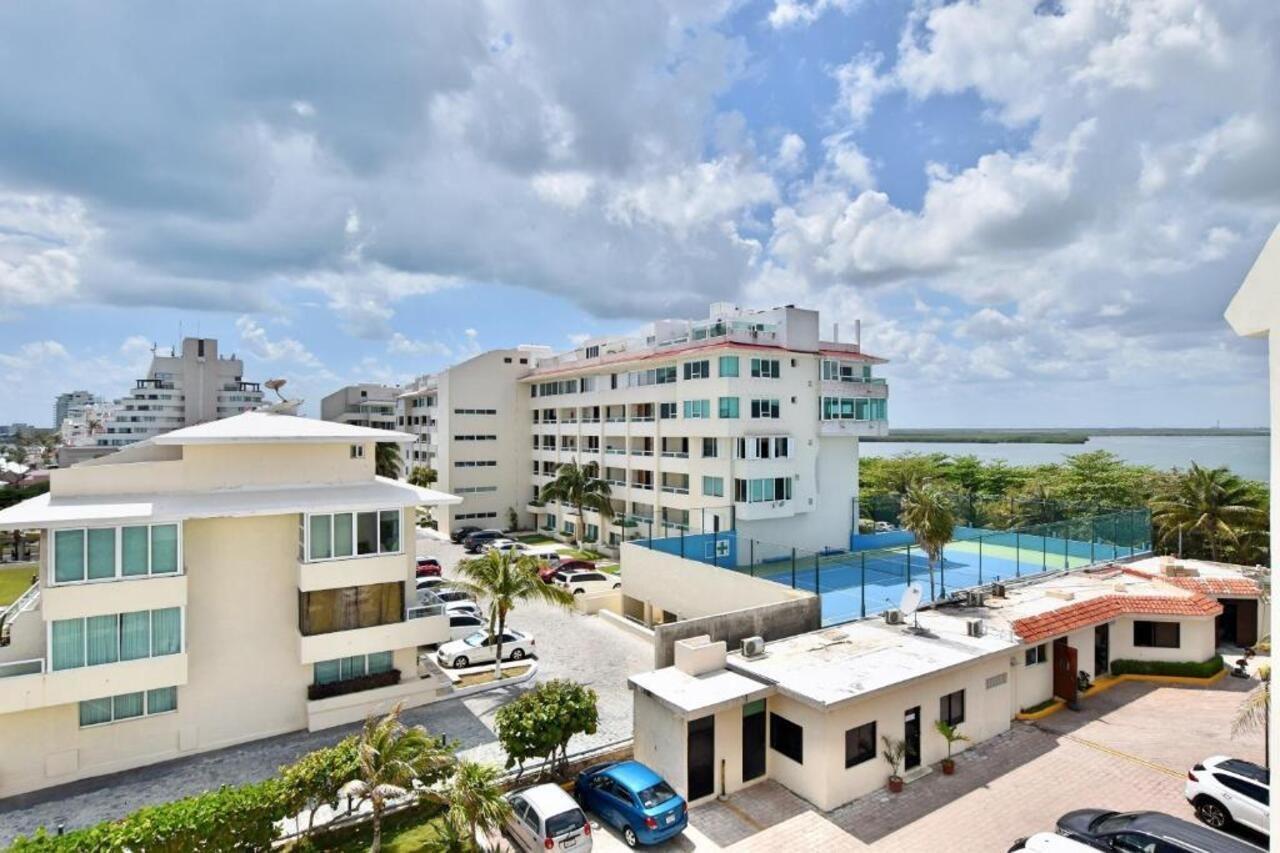 Solymar Beach Condos Cancun Exterior photo